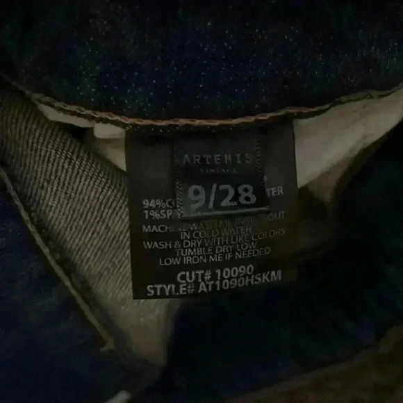 Artemis Vintage Jeans - Picture 2 of 4